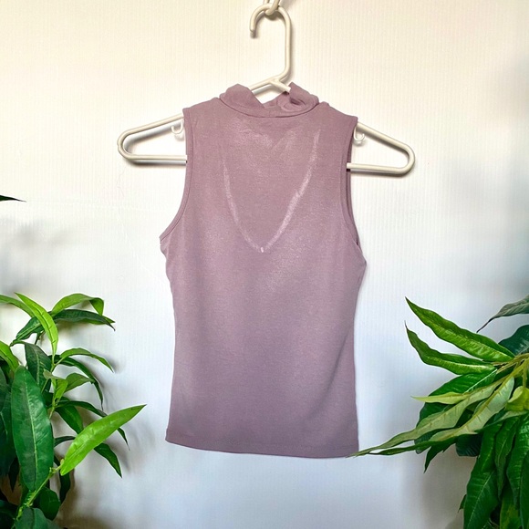 ✨2 FOR 20 ✨ - Mauve Tank with Collar - Picture 2 of 2